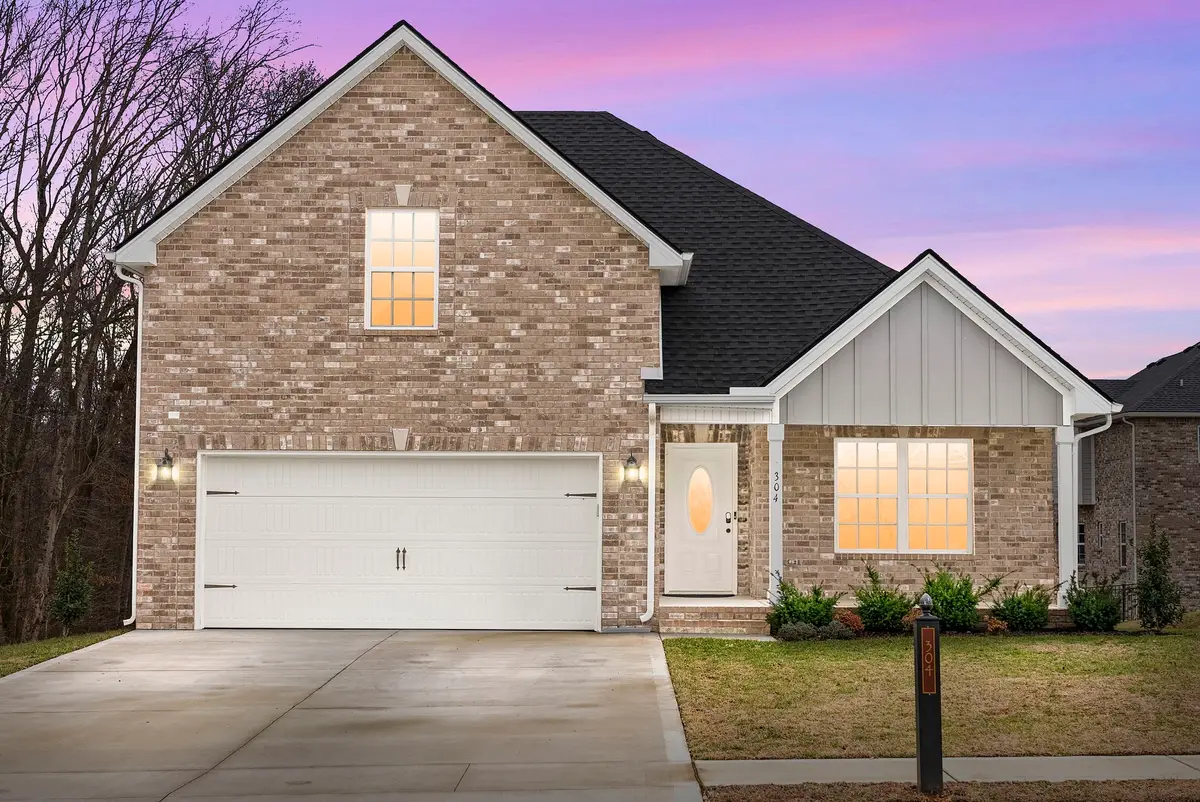 304 Bluebell Dr, Clarksville, TN 37043 - #1
