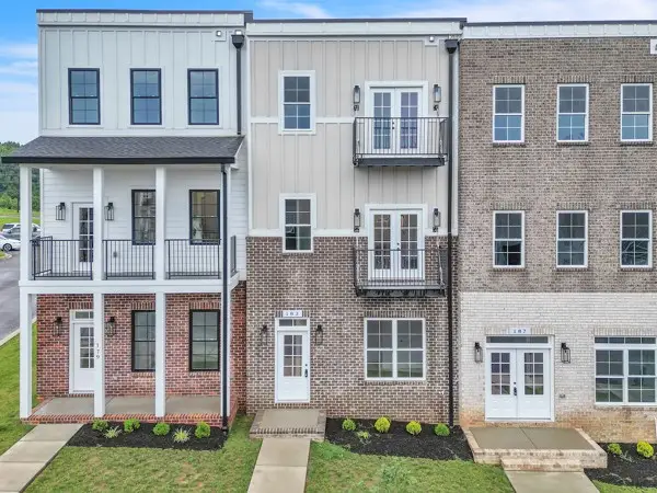 183 Charleston Ave, Pleasant View, TN 37146 - Image #1