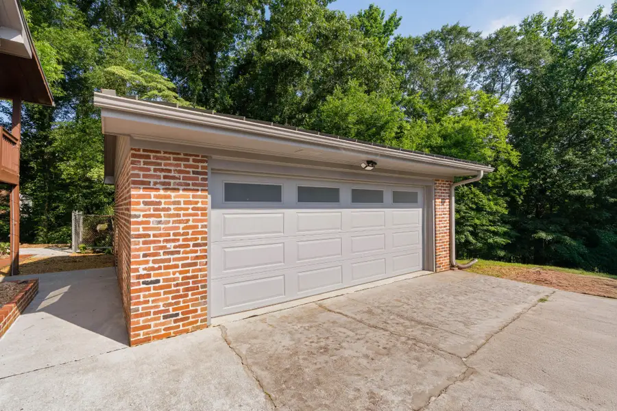 2411 Woolson Road, Chattanooga, TN 37406 - Image #3