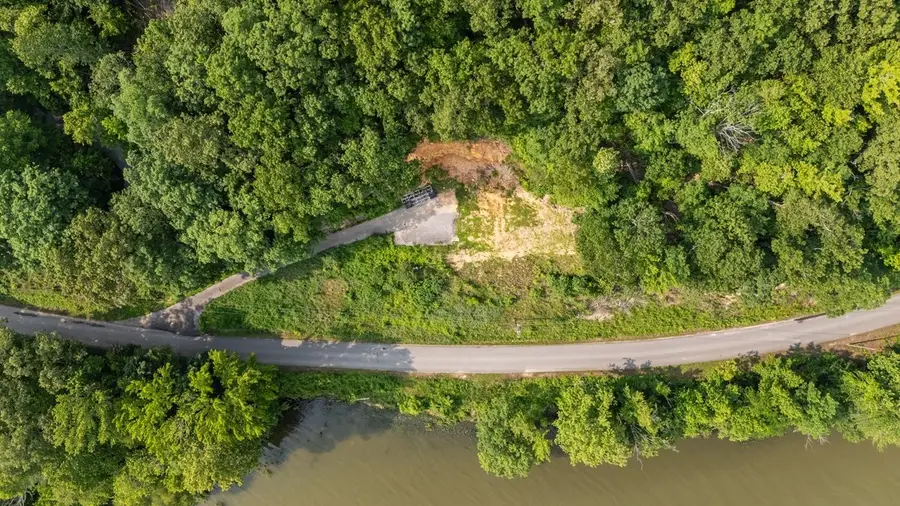 9740 Clydeton Rd, Waverly, TN 37185 - Image #2