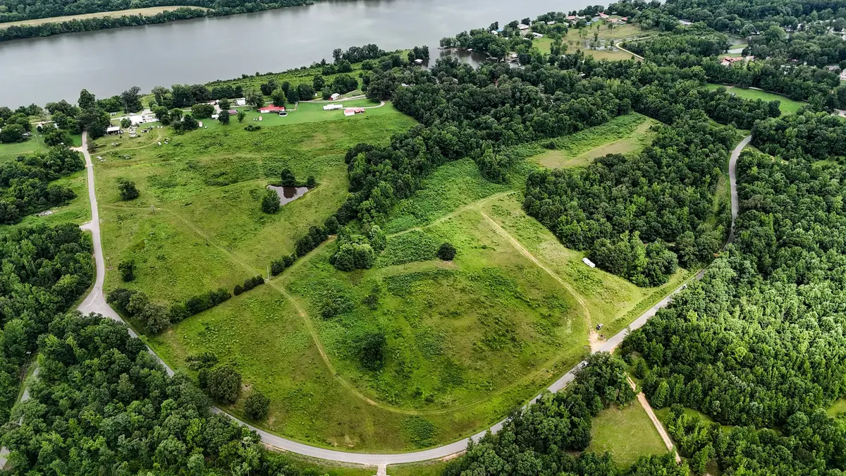 47 Overlook Point Rd, Lobelville, TN 37097 - Image #1