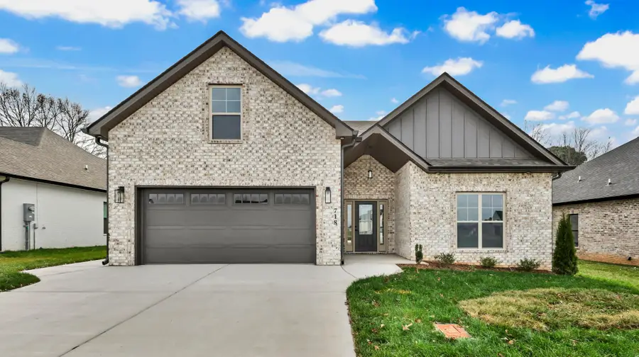 718 Southern Pine Trl, Clarksville, TN 37043 - #2