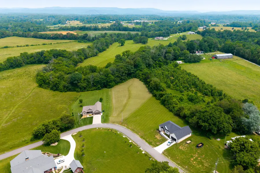 738 Blue Water Dr, Cookeville, TN 38506 - Image #2