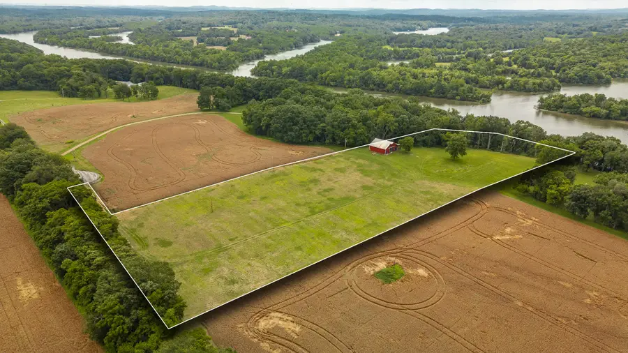 1113 E Robertson Rd, Castalian Springs, TN 37031 - Image #2