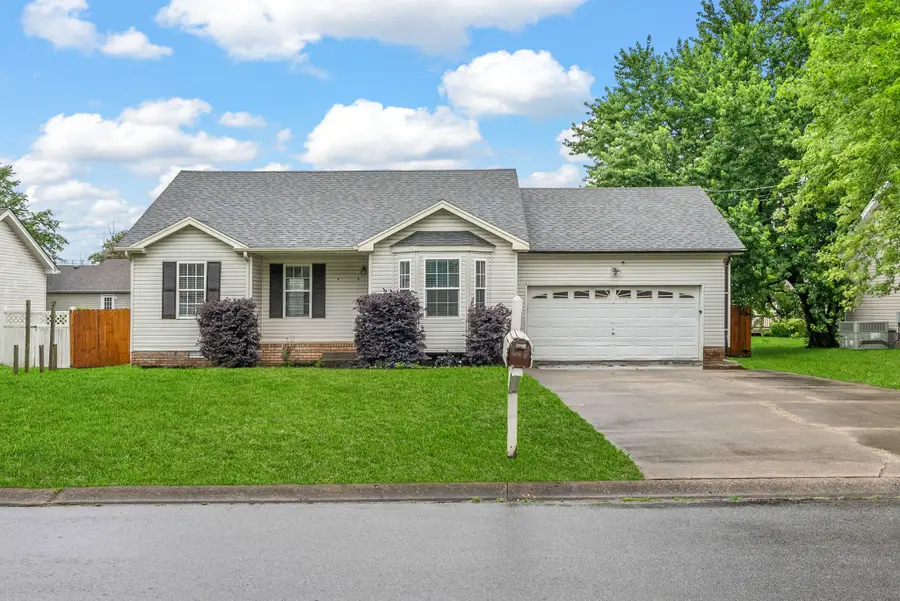 3452 Sandpiper Dr, Clarksville, TN 37042 - #2