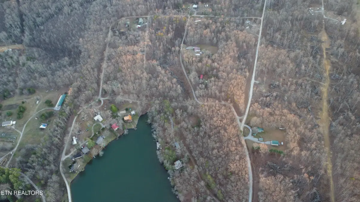 4 Tresa St, Crossville, TN 38572 - #1