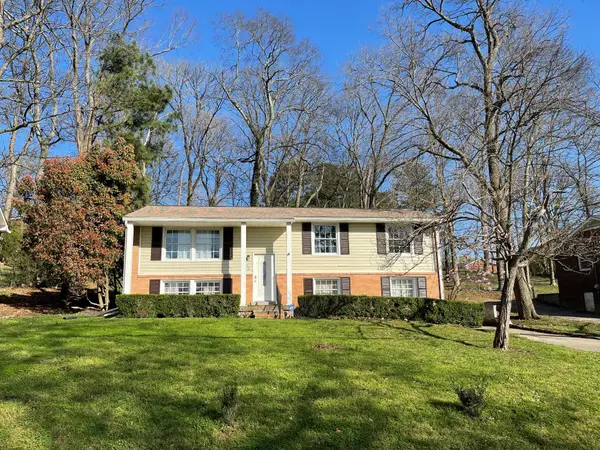 304 Bonnahurst Dr, Hermitage, TN 37076