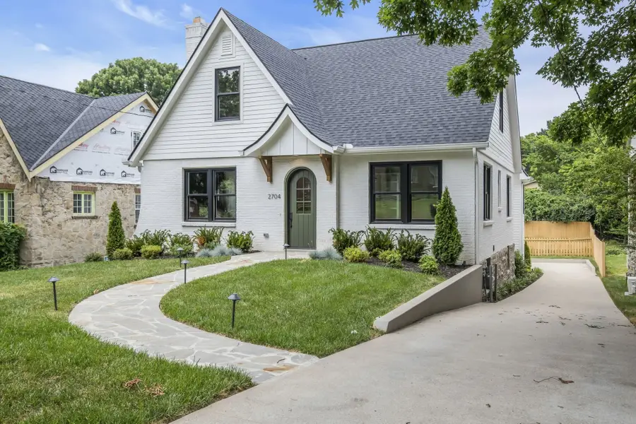2704 Westwood Avenue, Nashville, TN 37212 - Image #2