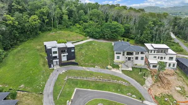 5809 Woodland Hills Dr, Nashville, TN 37211