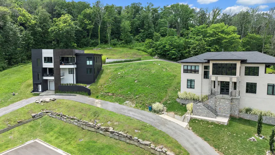 5809 Woodland Hills Dr, Nashville, TN 37211 - #2