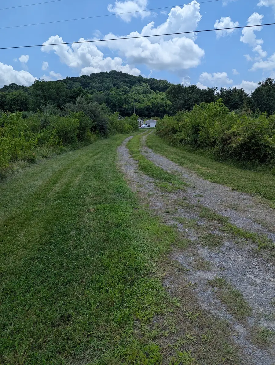 210 Edwin Smith Ln, Gainesboro, TN 38562 - Image #3