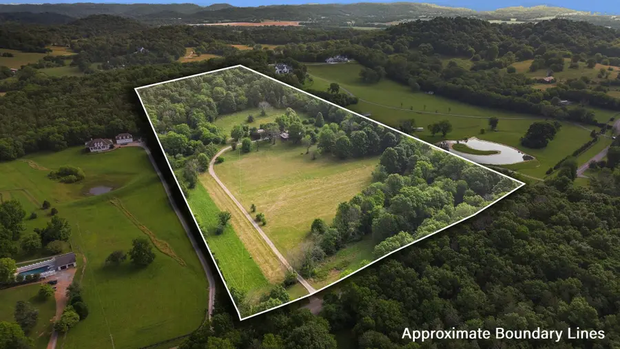 1896 W Harpeth Rd, Franklin, TN 37064 - #2