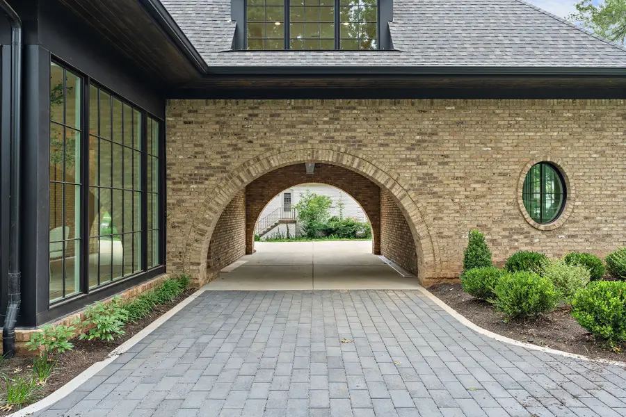 2805 Tyne Blvd, Nashville, TN 37215 - Image #3