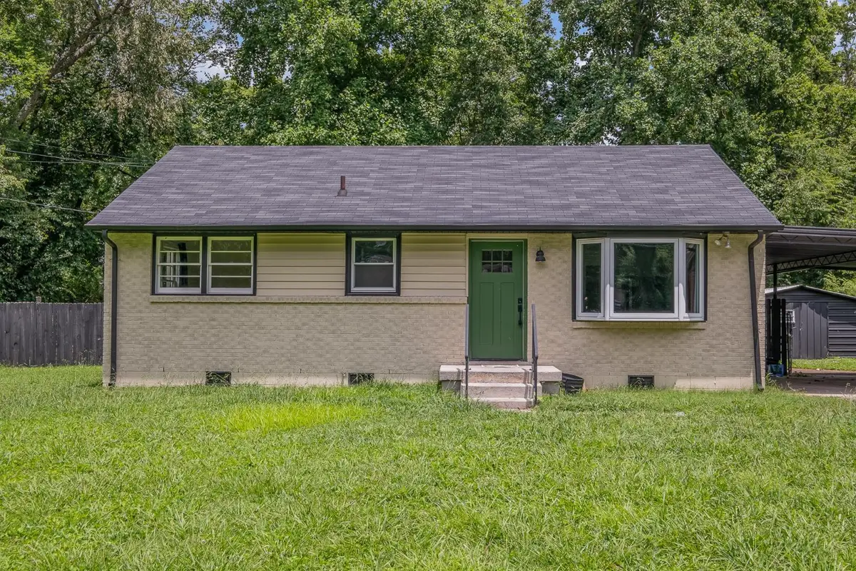 1811 Meadowgreen Dr, Murfreesboro, TN 37130 - Image #1