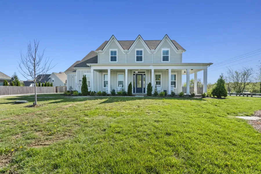 1103 Clarendon Ave, Murfreesboro, TN 37128 - #2