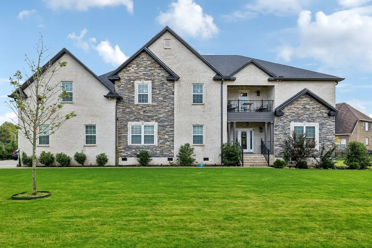 2737 Beaulah Dr, Murfreesboro, TN 37128 - #1