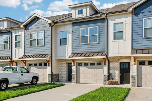 104 Hartsville Ct, Lebanon, TN 37087