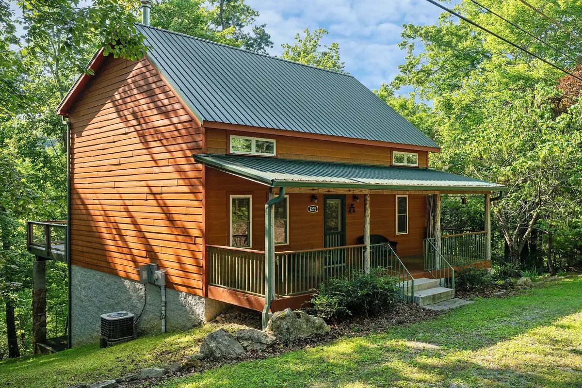 1235 Lakeview Dr, Smithville, TN 37166 - #1