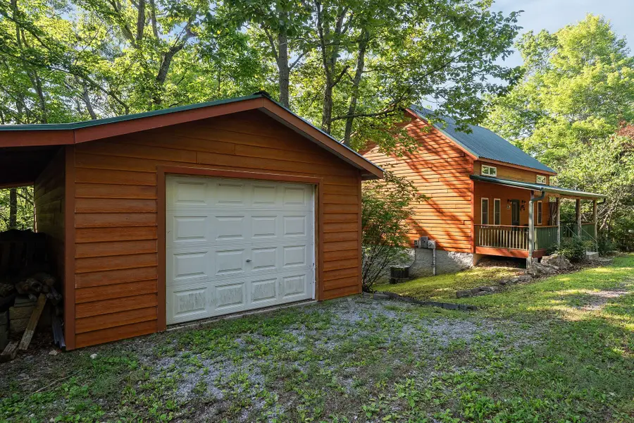 1235 Lakeview Dr, Smithville, TN 37166 - #3