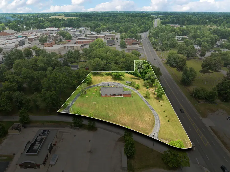 114 Calhoun St, Smithville, TN 37166 - #3