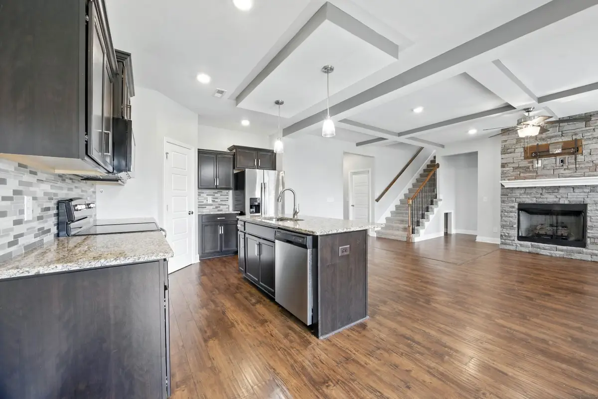 509 Kinslow Ln, Clarksville, TN 37040 - #1