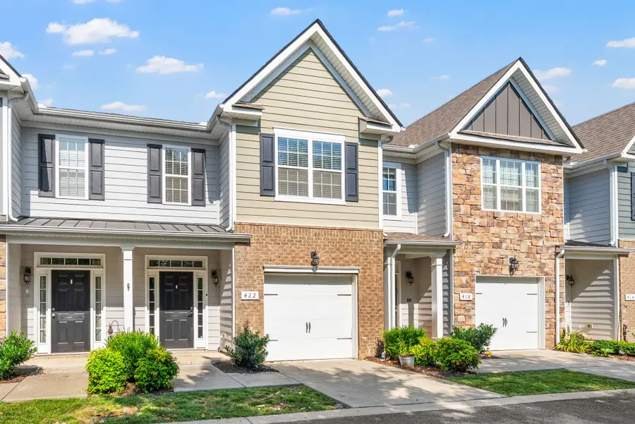 422 Manor Row, Pleasant View, TN 37146 - Image #2