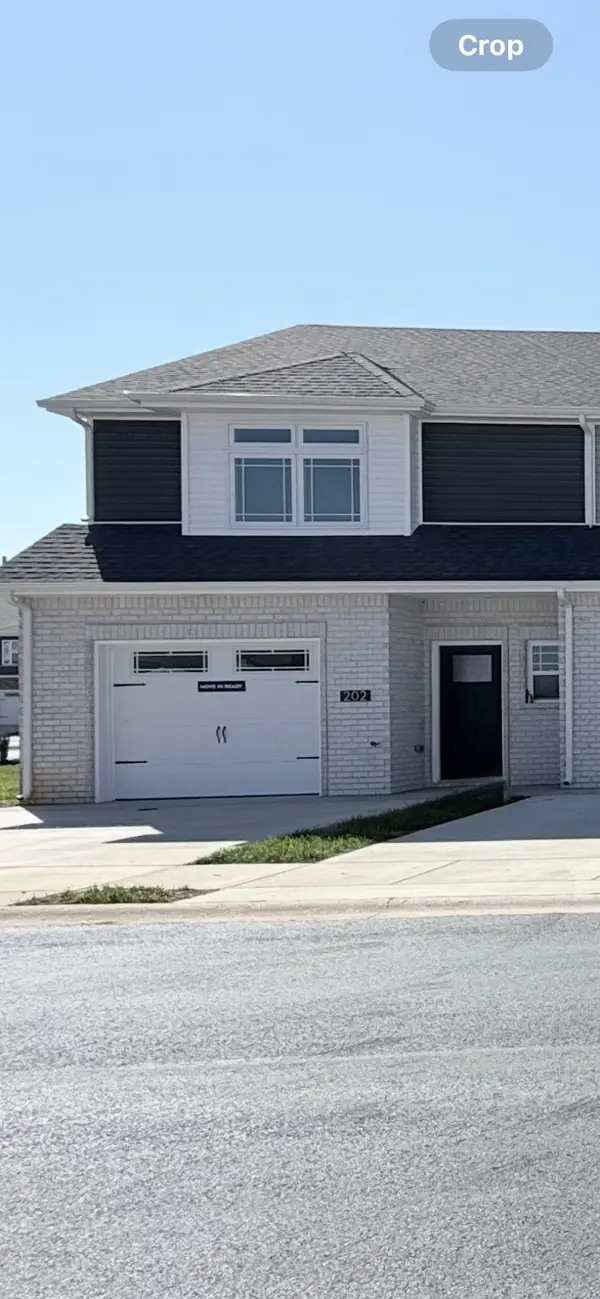 202 W Fallow Ct, Clarksville, TN 37040