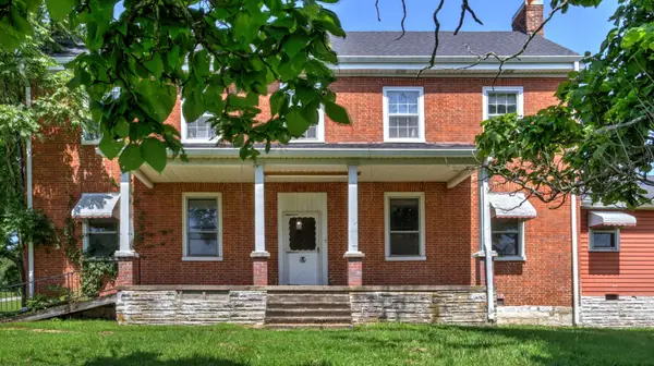 857 Davenport Rd, Cumberland City, TN 37050