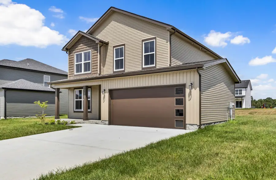 215 Donegal Dr, Clarksville, TN 37042 - #2