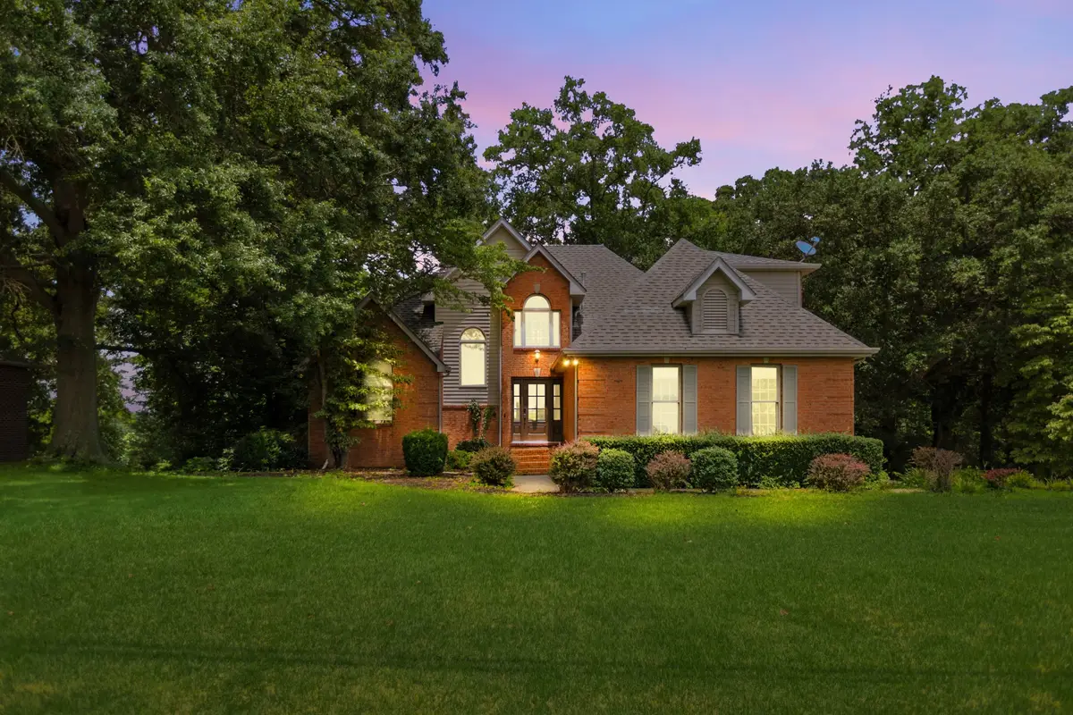 208 Loop Dr, Winchester, TN 37398 - #1