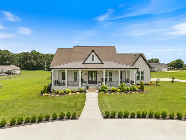 2157 Abiff Rd, Burns, TN 37029