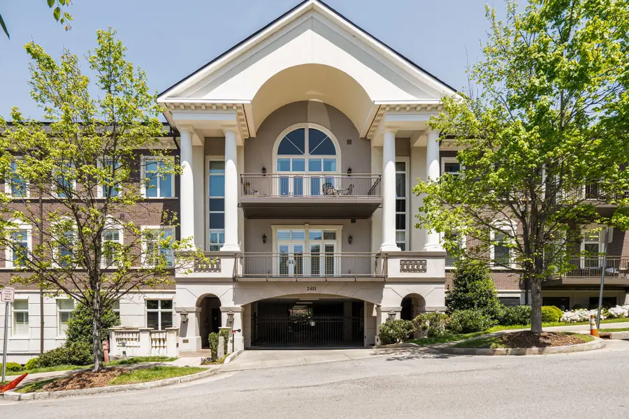 2411 Crestmoor Rd #104, Nashville, TN 37215 - Image #2