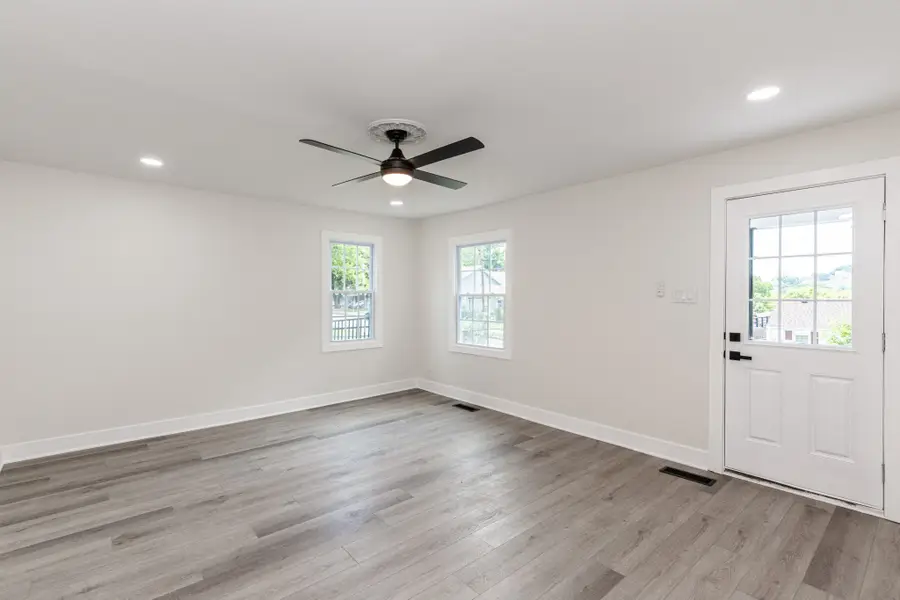 1009 43rd Ave N, Nashville, TN 37209 - #3