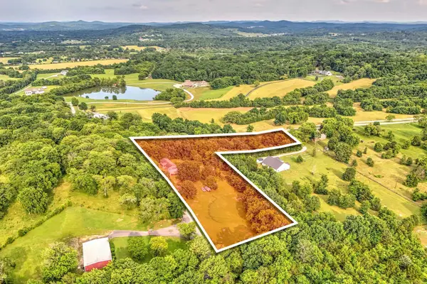 3524 Callis Rd, Lebanon, TN 37090