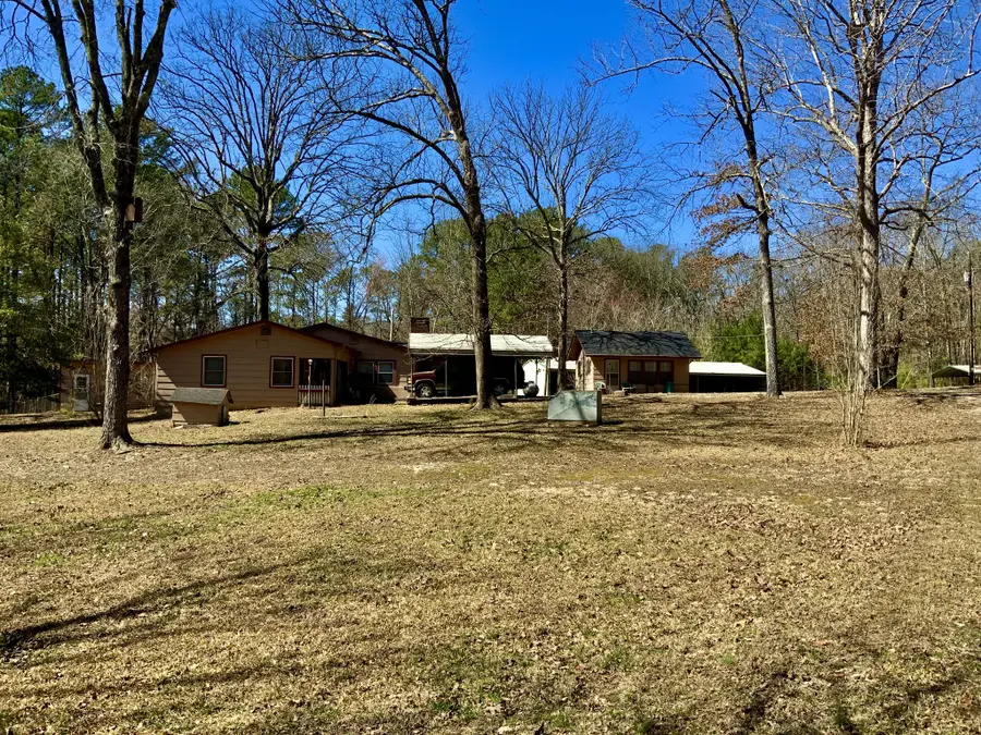 7905 Lick Creek Rd, Big Sandy, TN 38221 - Image #3