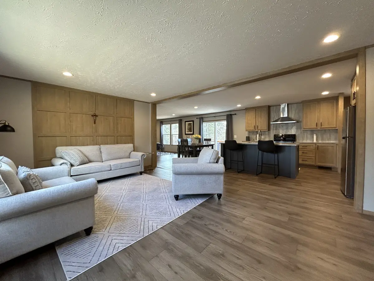 443 Sickler Rd, Hohenwald, TN 38462 - Image #1