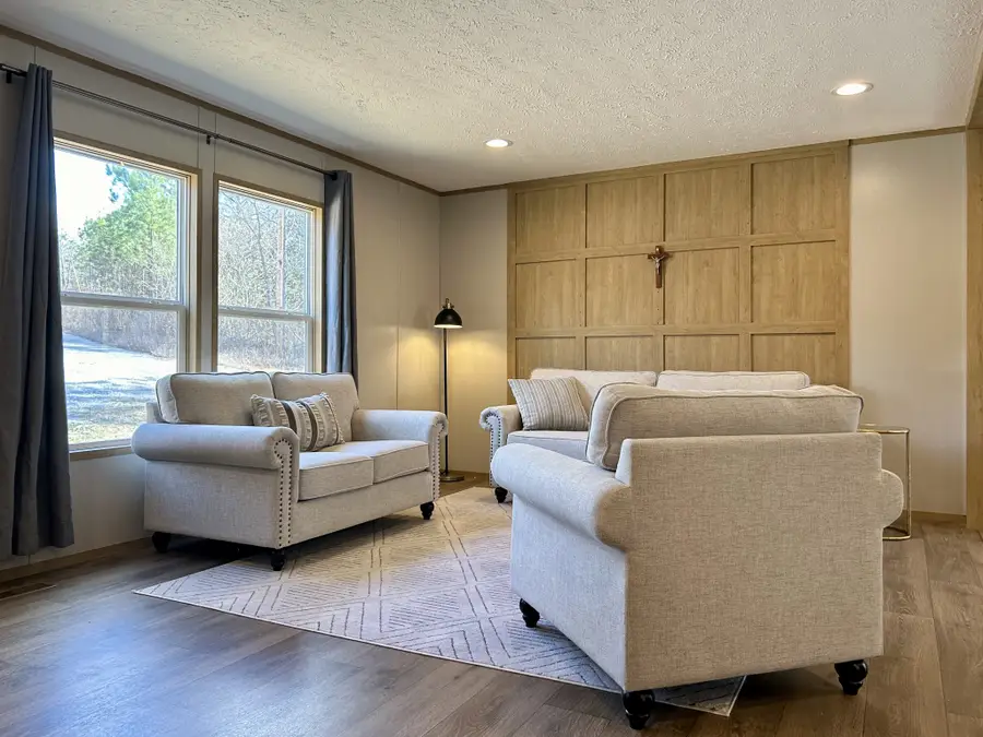 443 Sickler Rd, Hohenwald, TN 38462 - Image #2