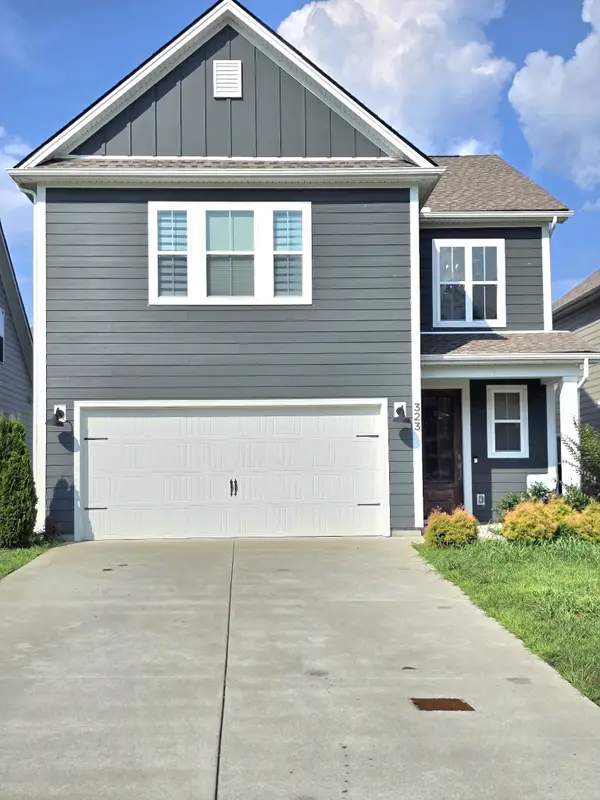 323 Casita Dr, La Vergne, TN 37086