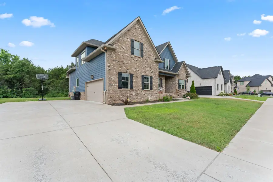 2428 Sandstone Cir, Murfreesboro, TN 37130 - Image #2