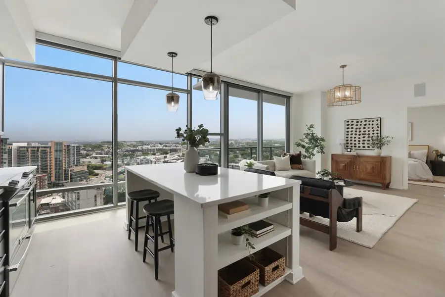 1212 Laurel St #1905, Nashville, TN 37203 - Image #2