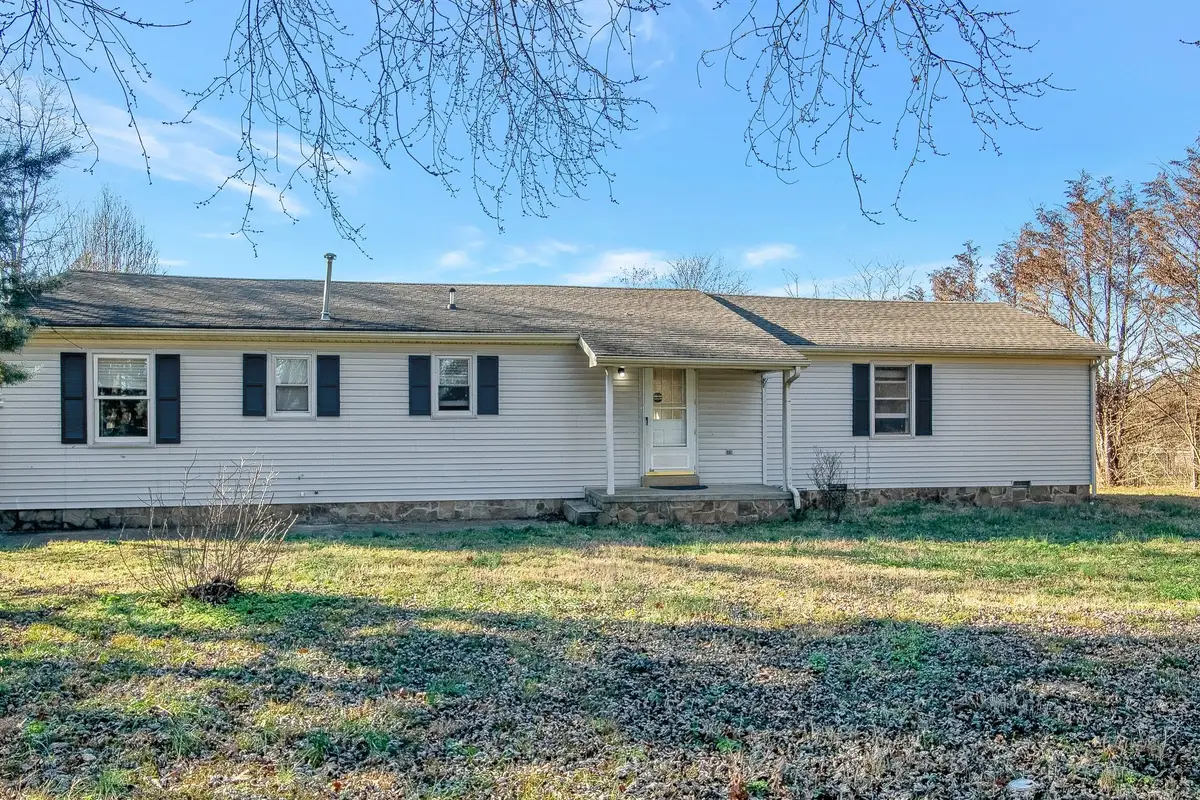 12252 Karo Rd, Bell Buckle, TN 37020 - Image #1