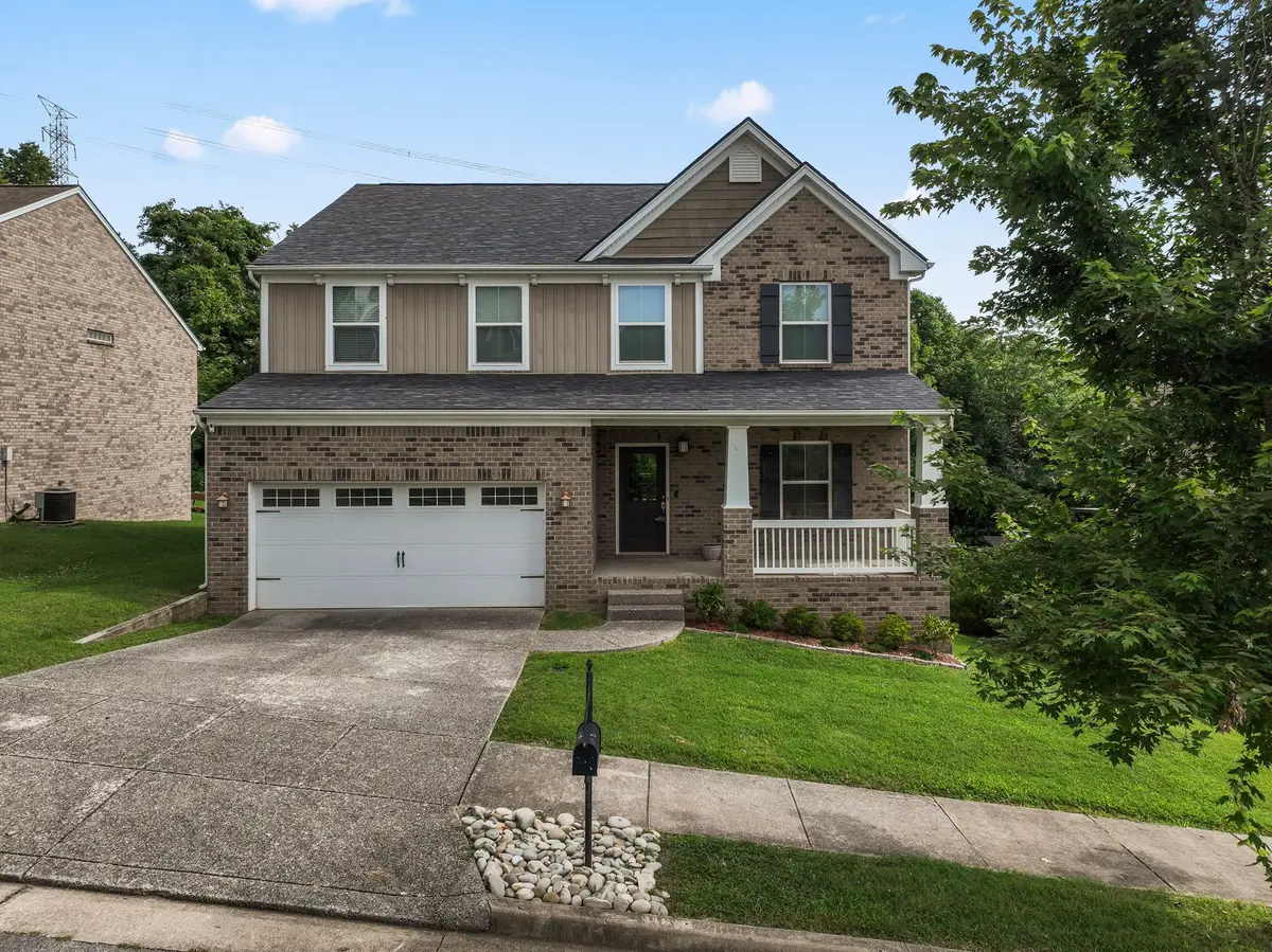 916 Holgate Ct, Nashville, TN 37221 - Image #1