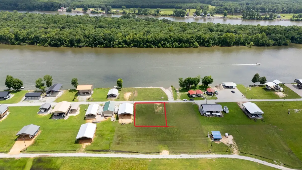 35 Wc Pickett, Clifton, TN 38425 - Image #1