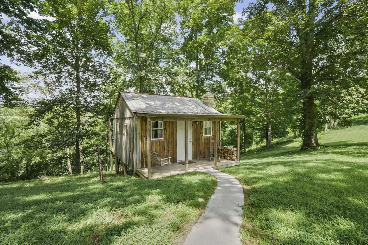 579 Blue Springs Rd, Sparta, TN 38583 - Image #1