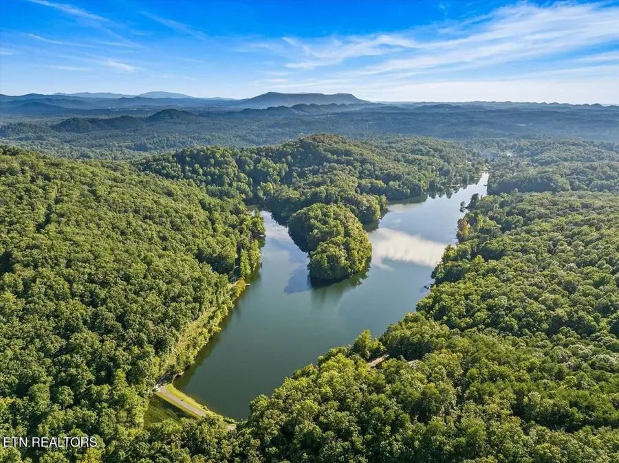 157 Laurel Lake Circle, Madisonville, TN 37354 - Image #2