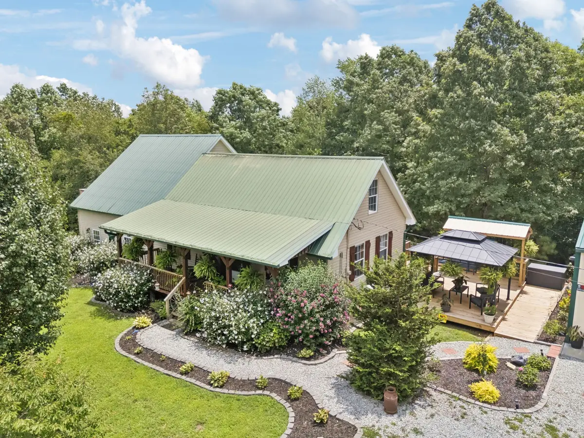 176 Robert Hensley Rd, Hohenwald, TN 38462 - Image #1