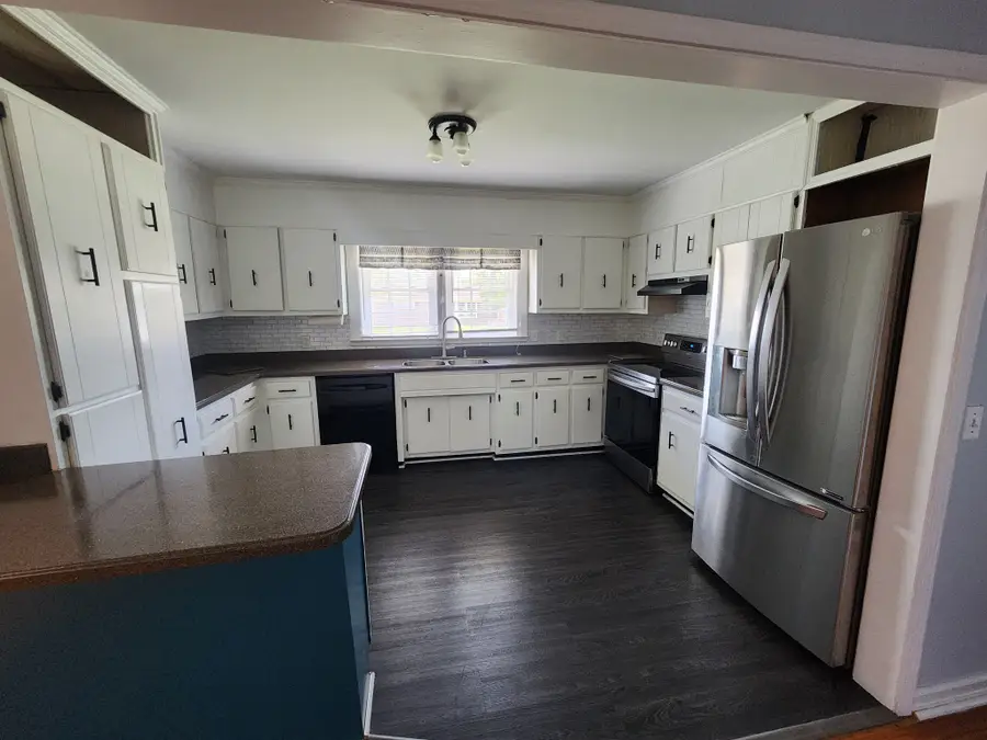 222 Cardinal Dr, McMinnville, TN 37110 - Image #3