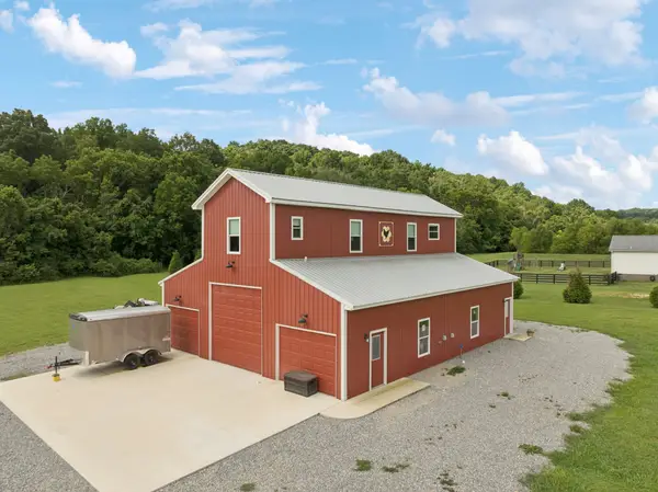 4215 Hampshire Pike, Hampshire, TN 38461