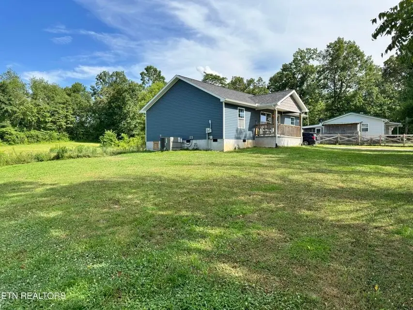 1353 Roy Owens Rd, Jamestown, TN 38556 - Image #2