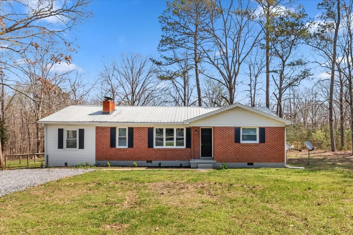 2540 Grays Bend Rd, Centerville, TN 37033 - Image #1